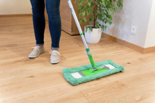 Kit d’entretien spécial pour tous les sols en bois Slide