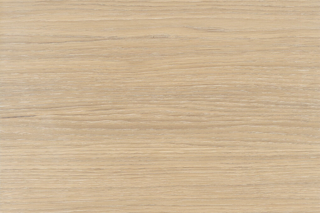 Variété de teintes claires avec l'huile pour bois 2k – 6100 incolore et 6111 blanc. Rapport de mélange 1:1