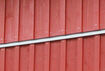 Osmo Aluminium Profile - Fassadenverkleidung in Rot überlappend