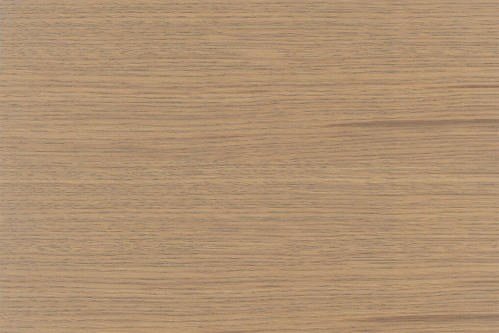 Variété de teintes neutres avec l'huile pour bois 2k – 6118 gris clair et 6143 cognac. Rapport de mélange 1:1