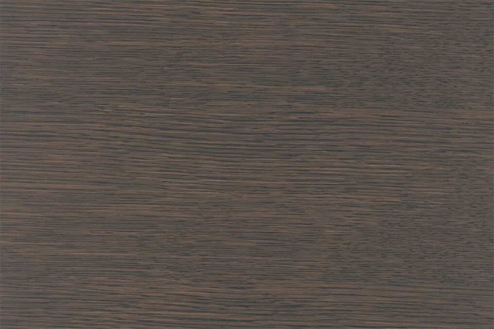 Variété de noirs avec l'huile pour bois 2k – 6111 blanc et 6190 noir. Rapport de mélange 1:1