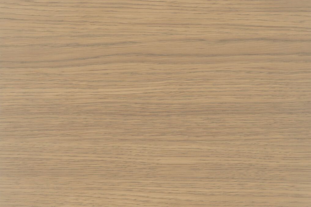 Variété de teintes neutres avec l'huile pour bois 2k – 6118 gris clair et 6141 havane. Rapport de mélange 1:1